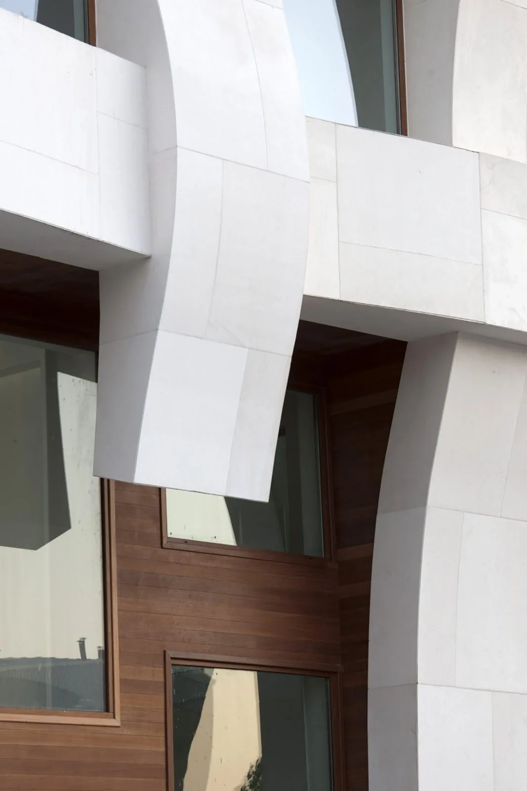 Cephe haraketleri, Patara beji mermer ve İriko ahşapıDök Mimarlık