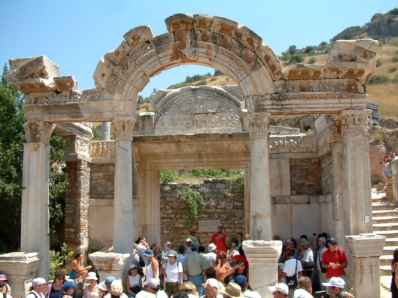 Efes Antik Kenti Hadrian Tapınağı / Dök Mimarlık 