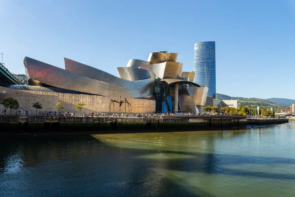 guggenheim bilbao museum spain