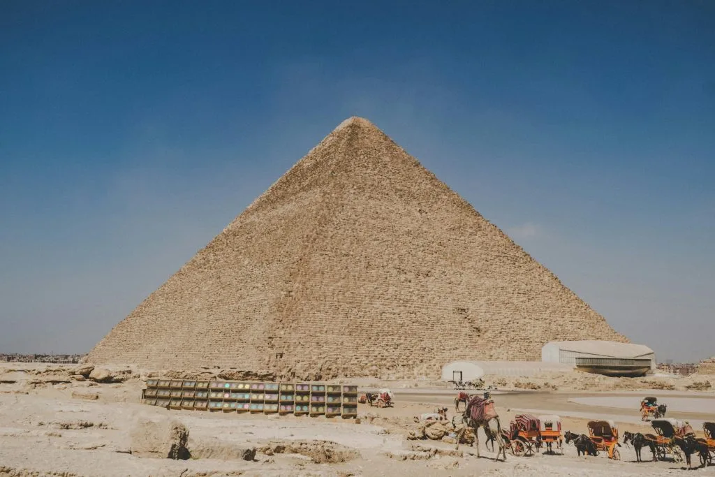 Giza Piramitleri / Dök Mimarlık