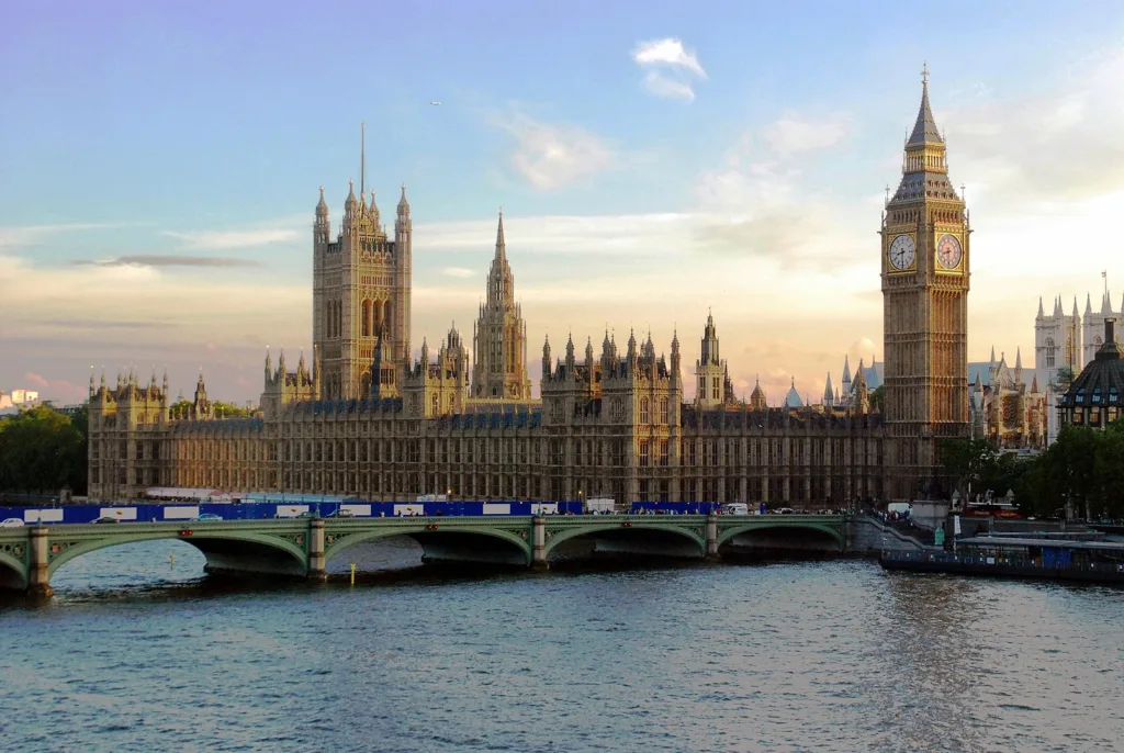 Westminster Sarayı ve Big Ben