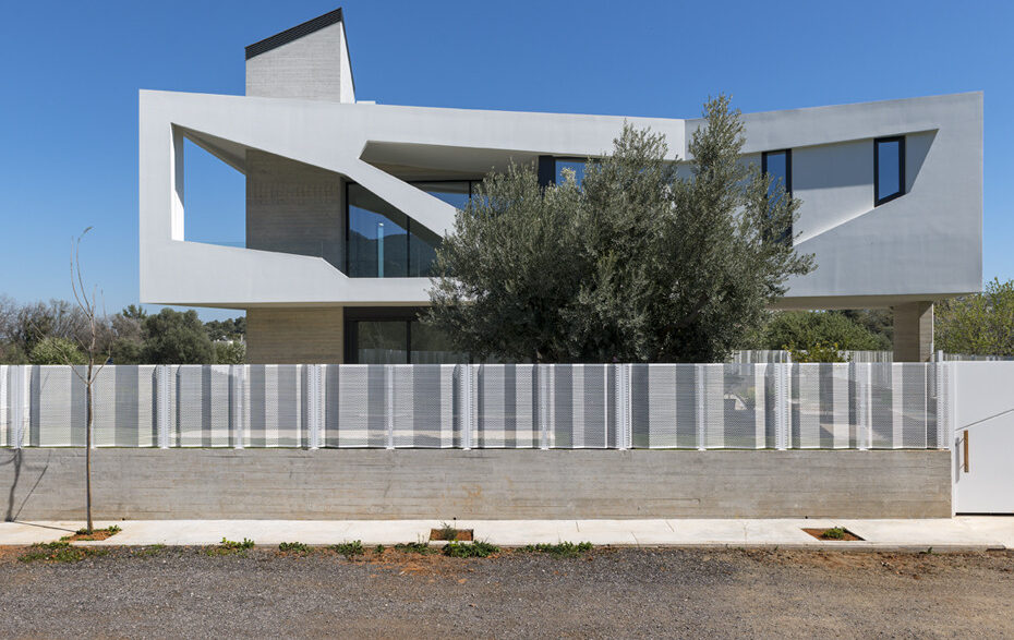 The Ise Paradox Is A Building 1300 Years Old If It Was Built Yesterday - Image 1