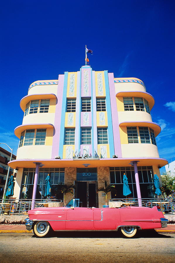 Miami's Art Deco: A Timeless Architectural Symphony - Image 4